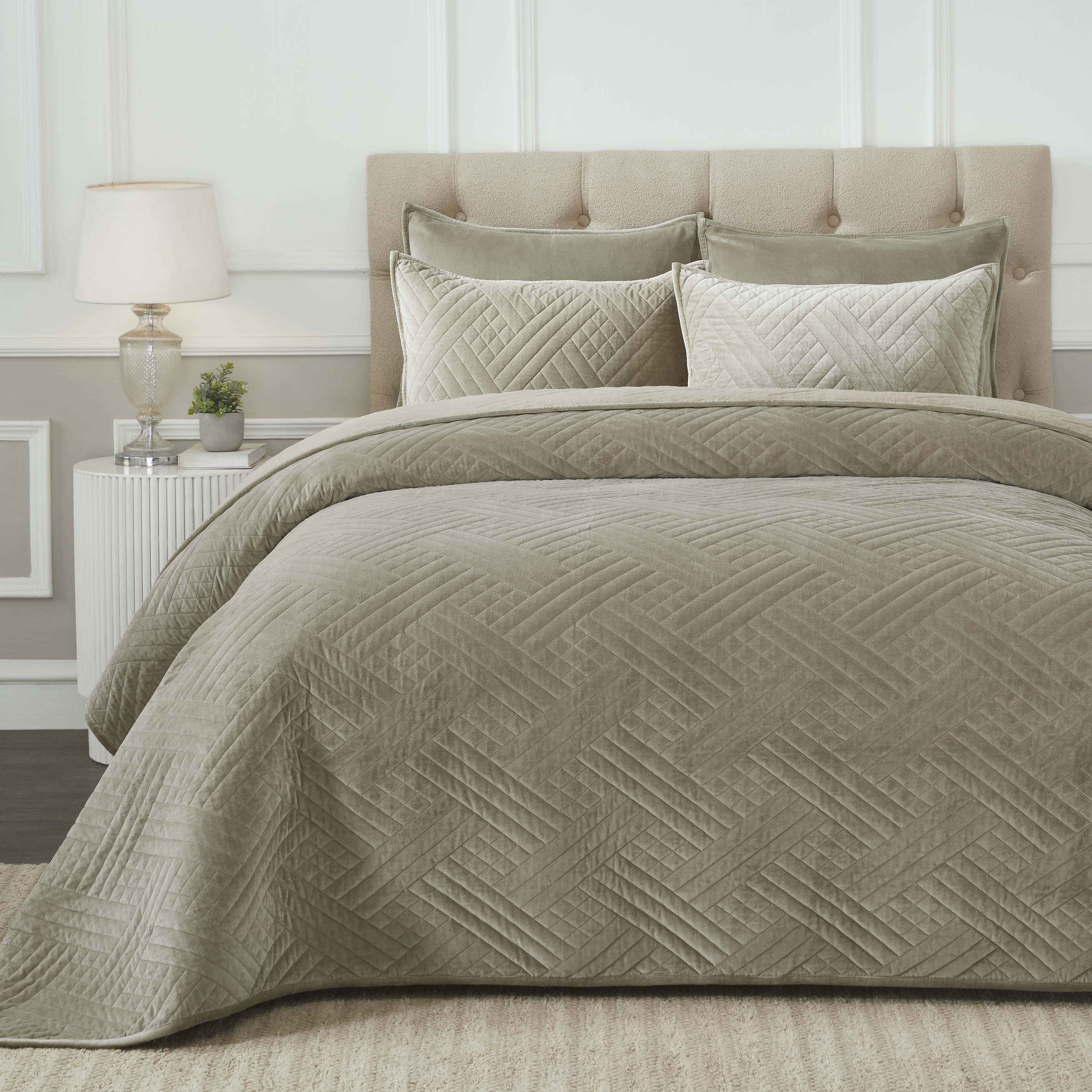 Karina Cotton Velvet Lightweight Geometric Quilt and Pillow Sham Set - Quilt Set by Superior Brand