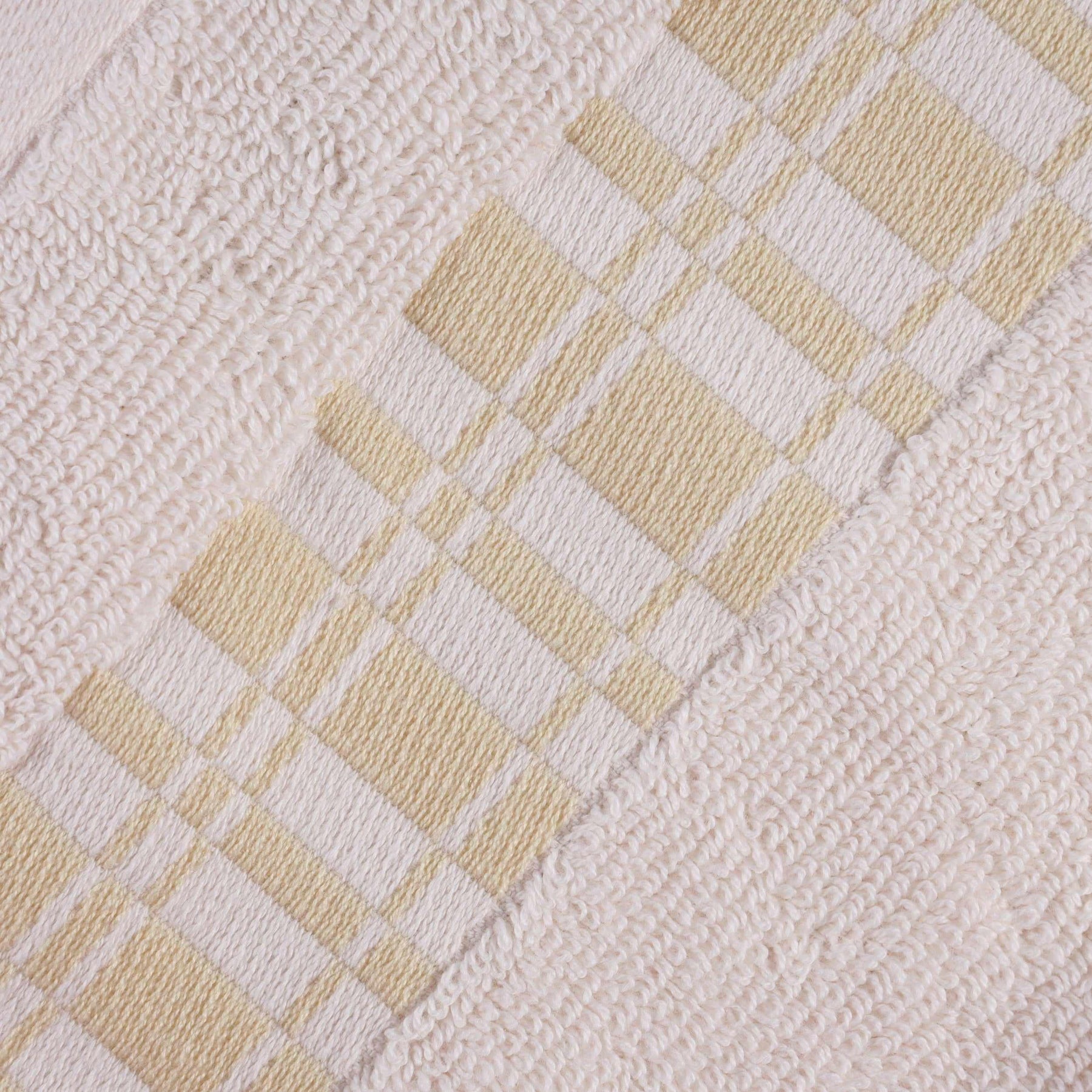  Superior Larissa Cotton 4-Piece Bath Towel Set with Geometric Embroidered Jacquard Border - Ivory