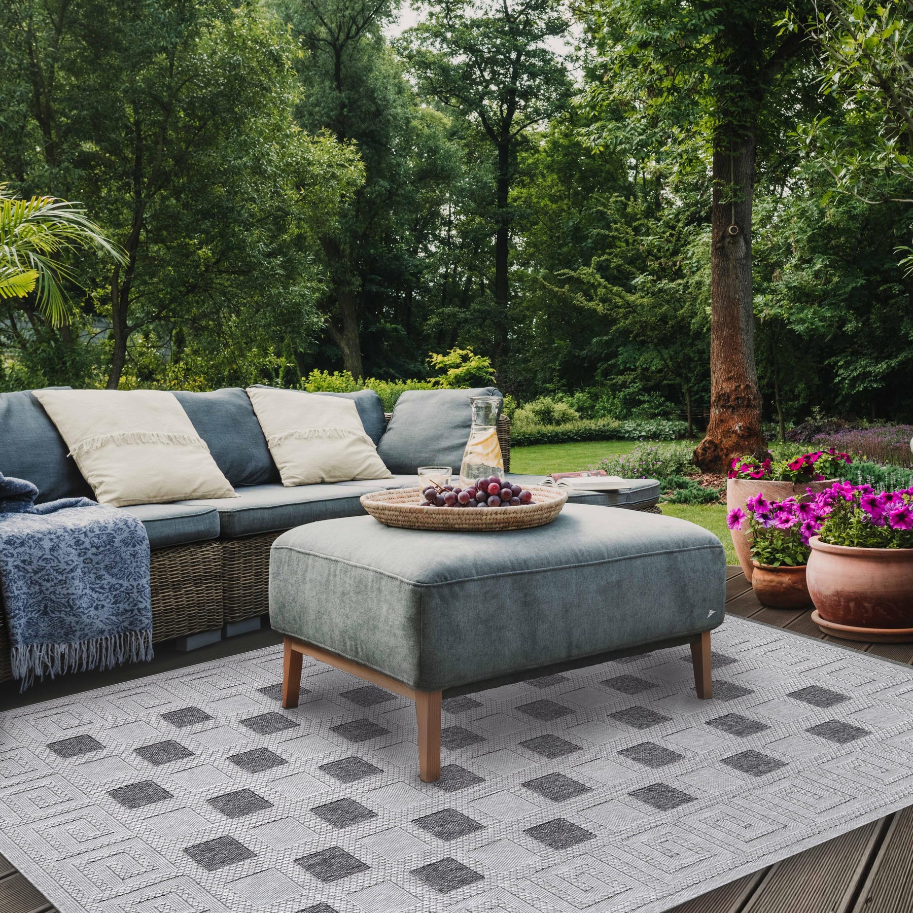  Superior Modern Greek Key Area Rug Indoor Outdoor Geometric Luxurious Decor - Grey