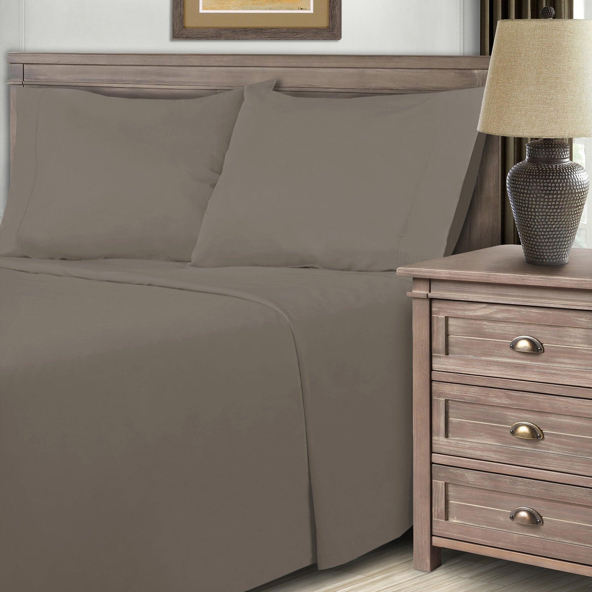 600 Thread Count Cotton Blend Bed Sheet Set Solid Deep Pocket - Sheet Set by Superior Brand