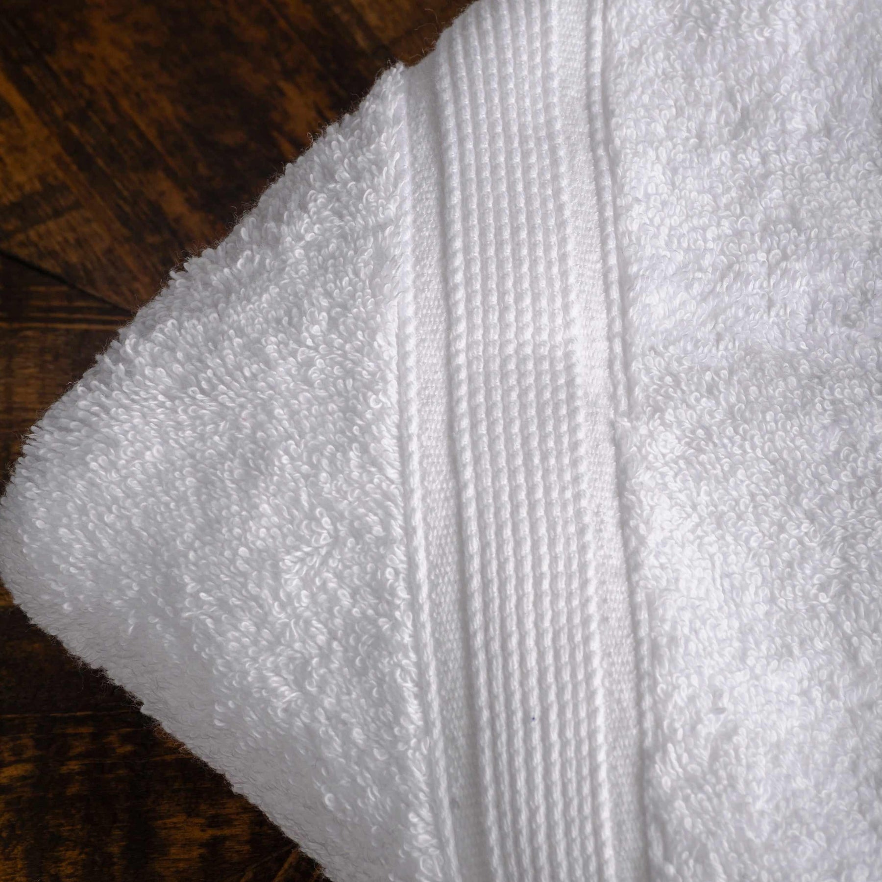 Modern Organic Solid 650 GSM 6- Pieces Towel Set - White