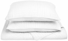 Williams Modern Farmhouse Cotton Geometric Reversible Quilt and Sham Set - White
