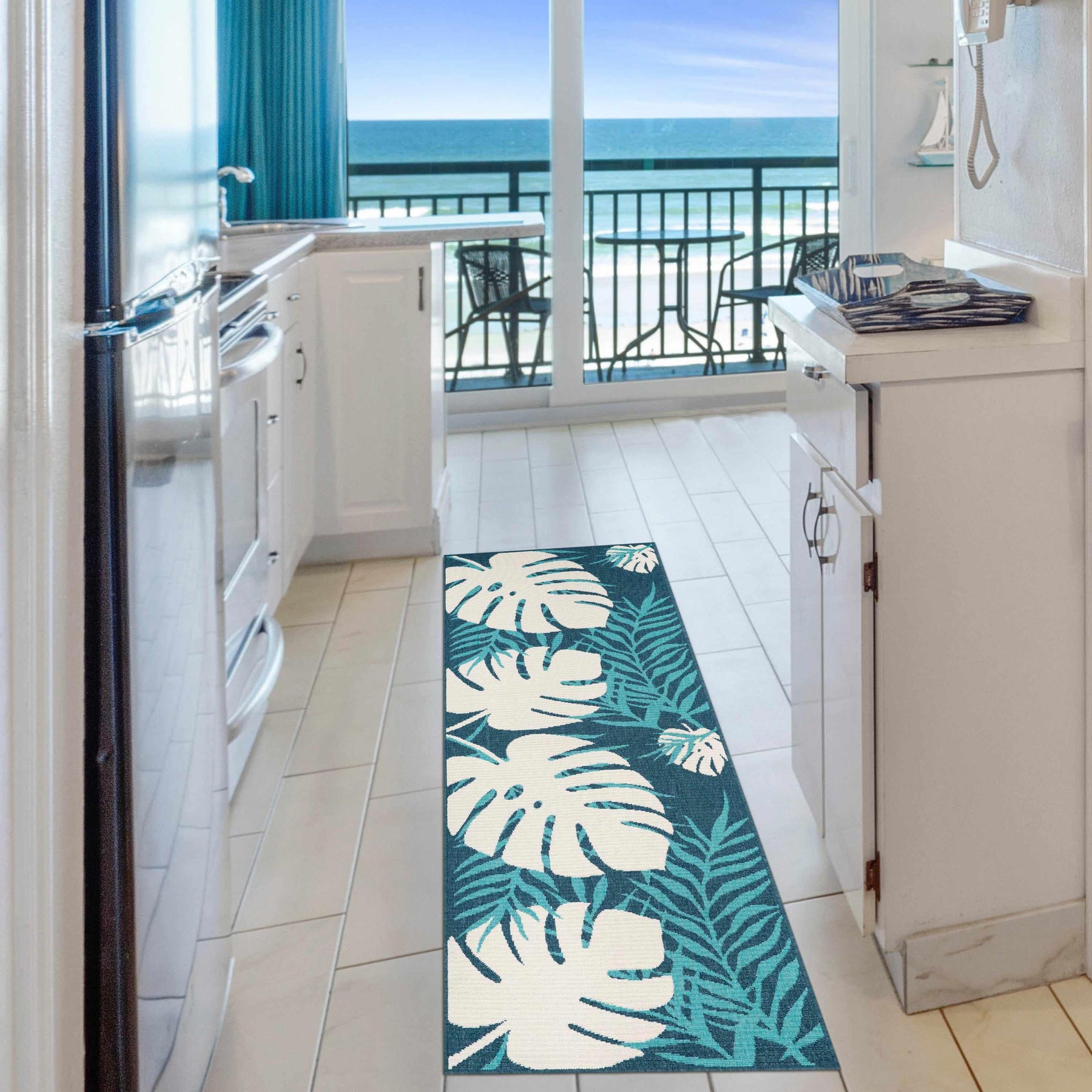 Superior Tropical Leaves Coastal Palm Indoor Outdoor Area Rug