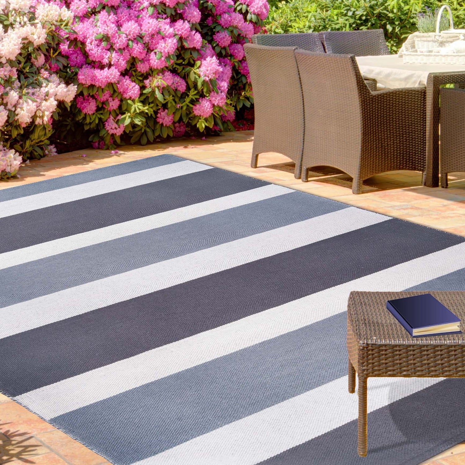 Superior Modern Stripes Area Rug Indoor Outdoor Durable Pattern Rug - Grey
