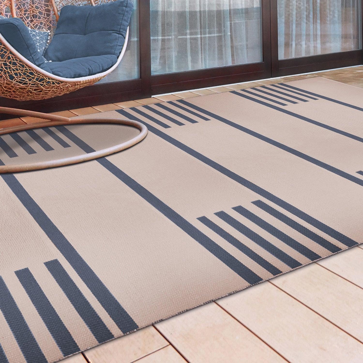  Superior Modern Line Pattern Indoor/ Outdoor Area Rug - Beige