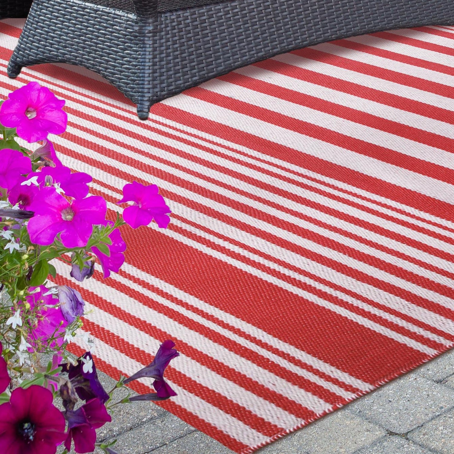 Superior Modern Stripes Large Indoor Outdoor Pattern Area Rug - Red
