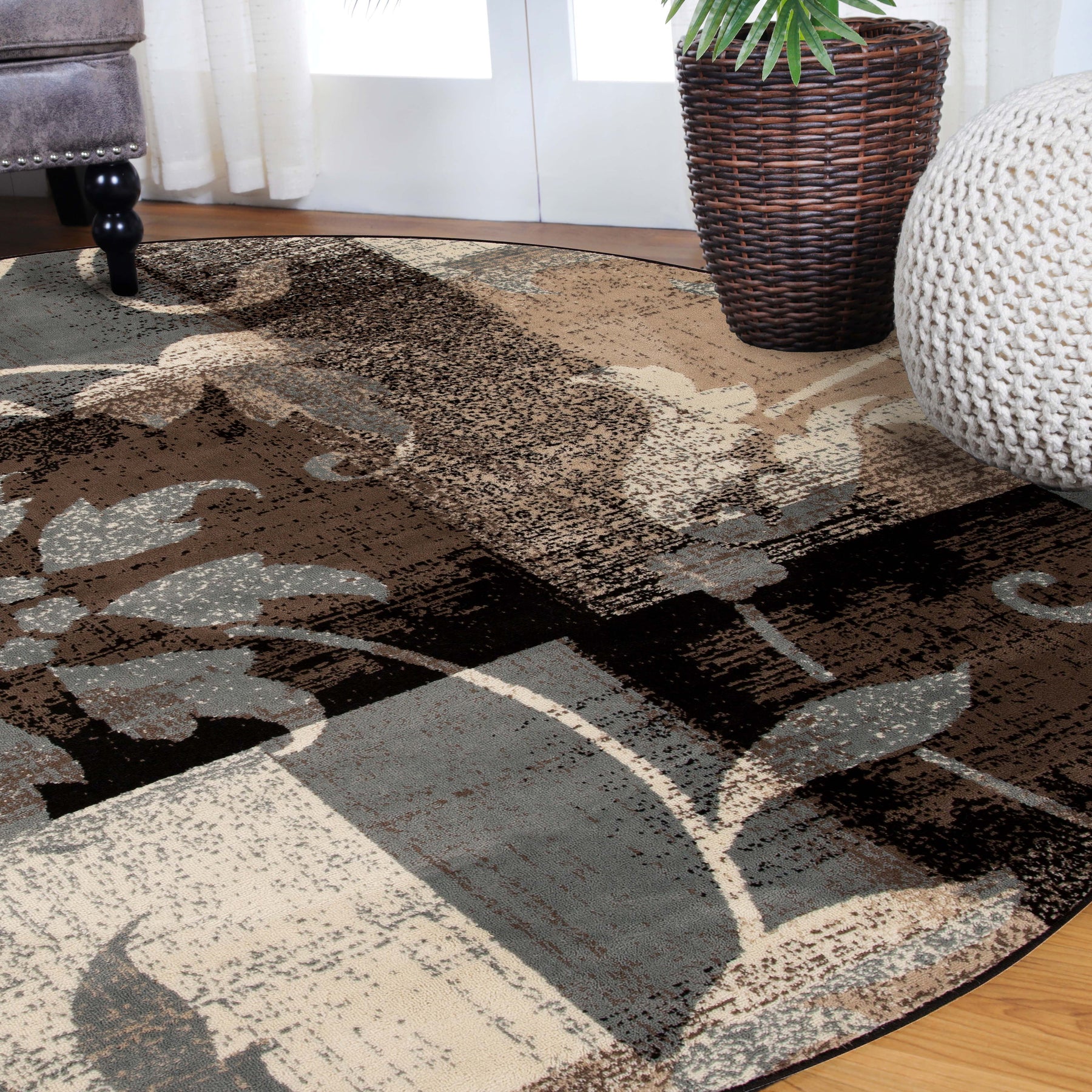 Superior Pastiche Contemporary Floral Patchwork Area Rug - chocolate