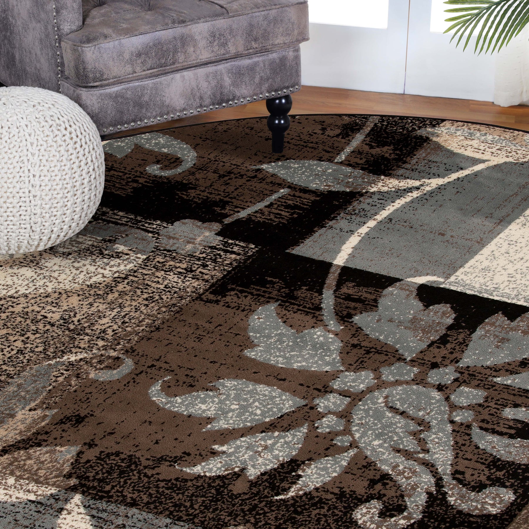 Superior Pastiche Contemporary Floral Patchwork Area Rug - Chocolate'