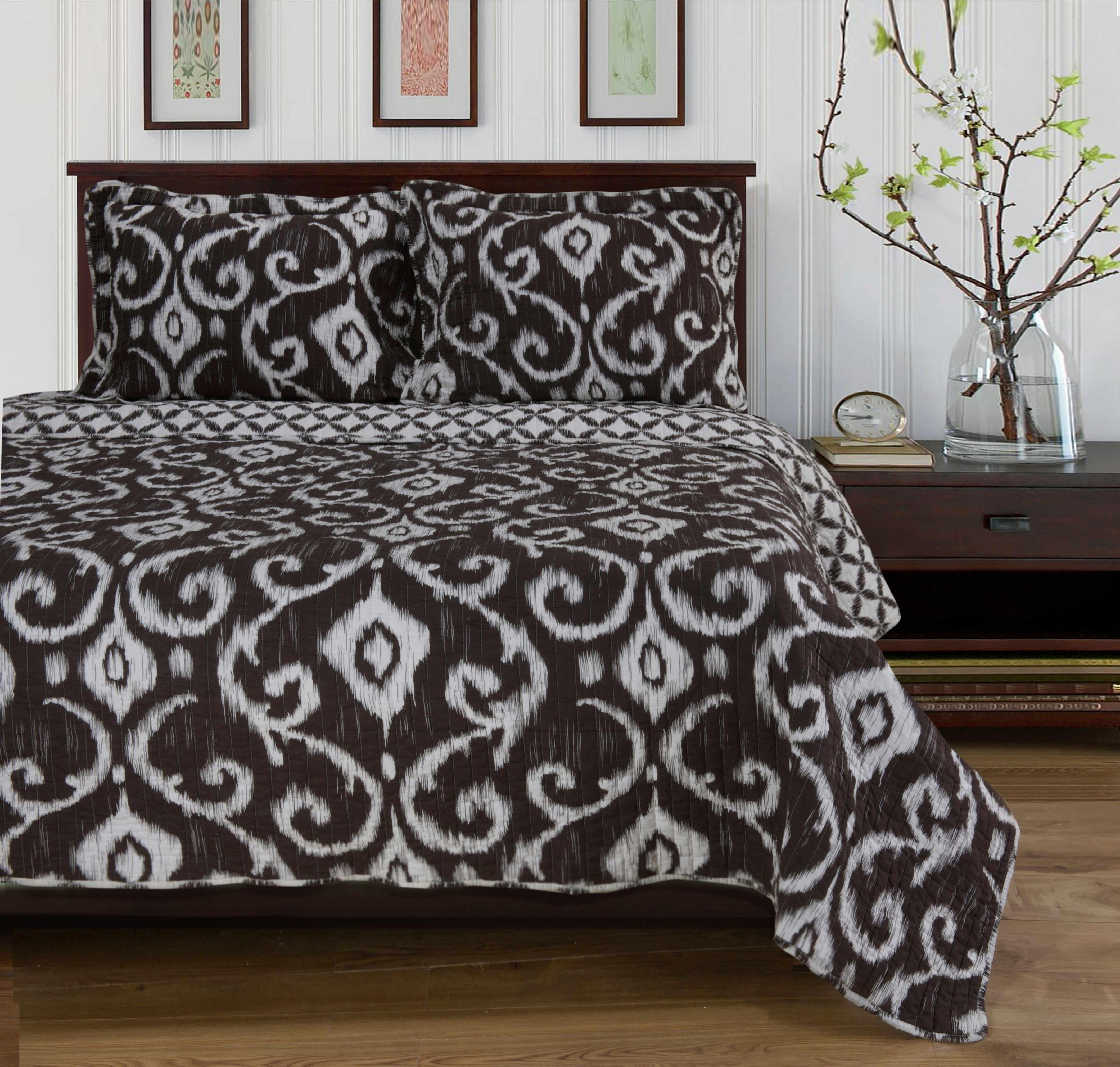 Cambridge Cotton Reversible Ikat 3-Piece Quilt Set Full/Queen - Quilt Set by Superior Brand