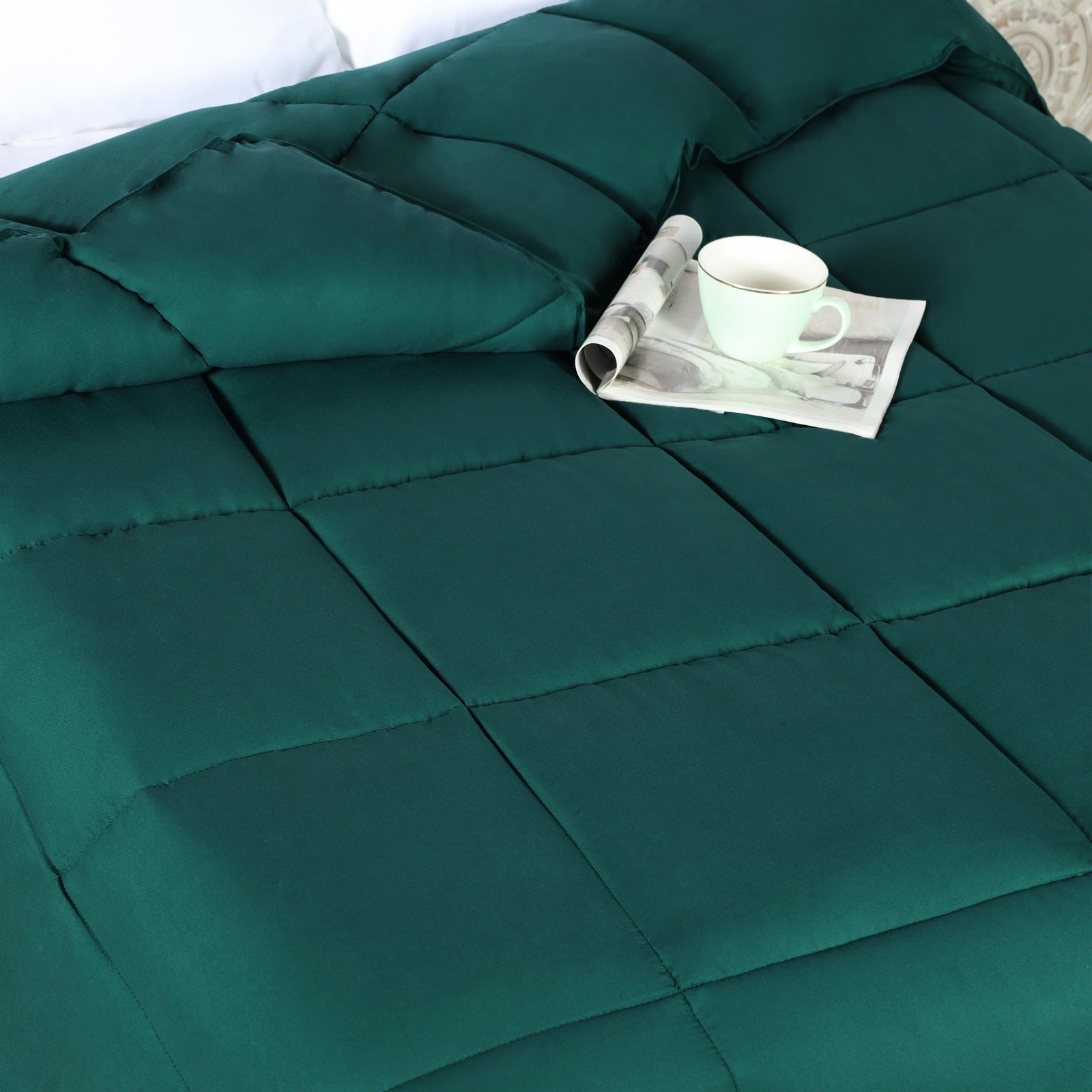 Superior Solid All Season Down Alternative Microfiber Comforter - Hunter Green