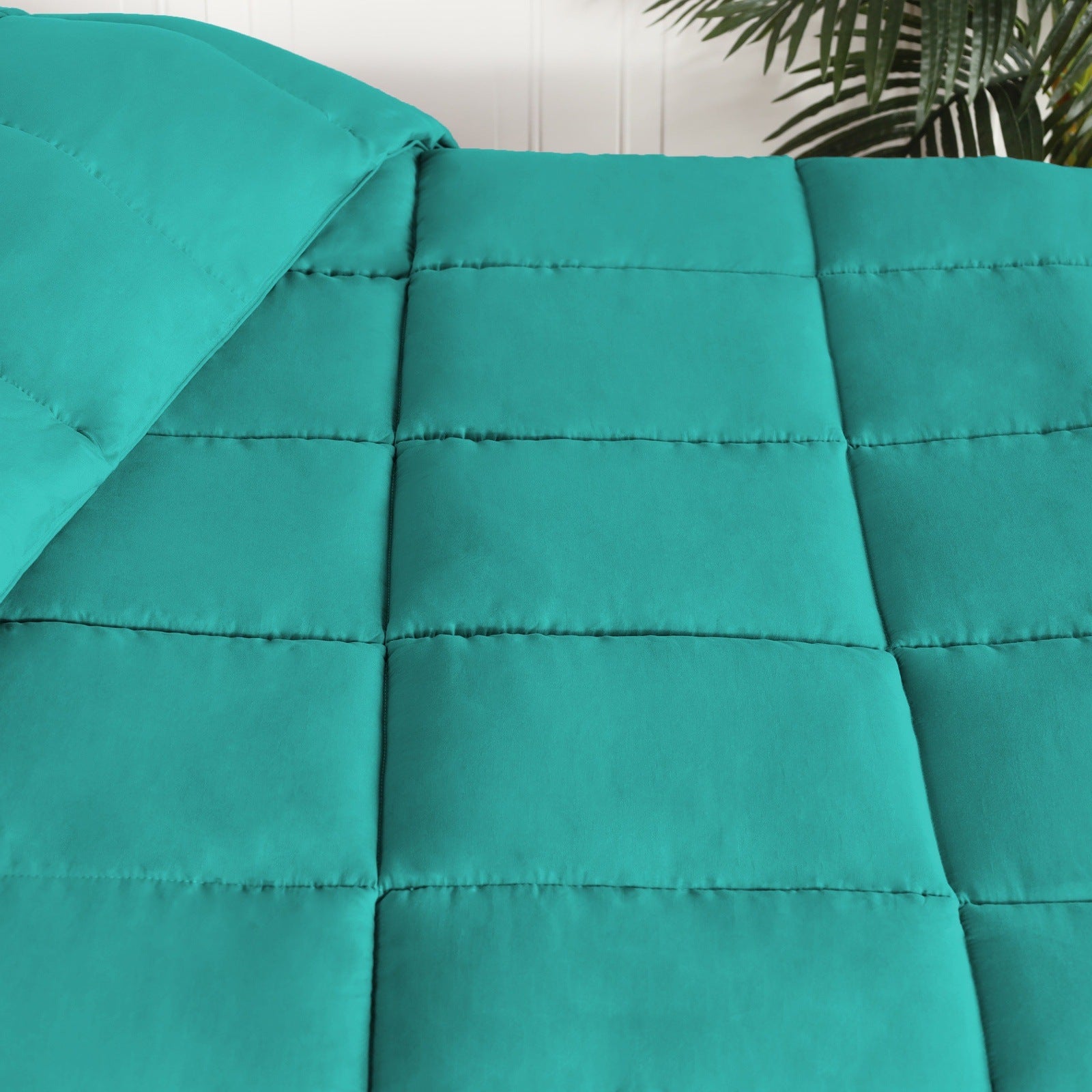  Superior Solid All Season Down Alternative Microfiber Comforter - Turquoise