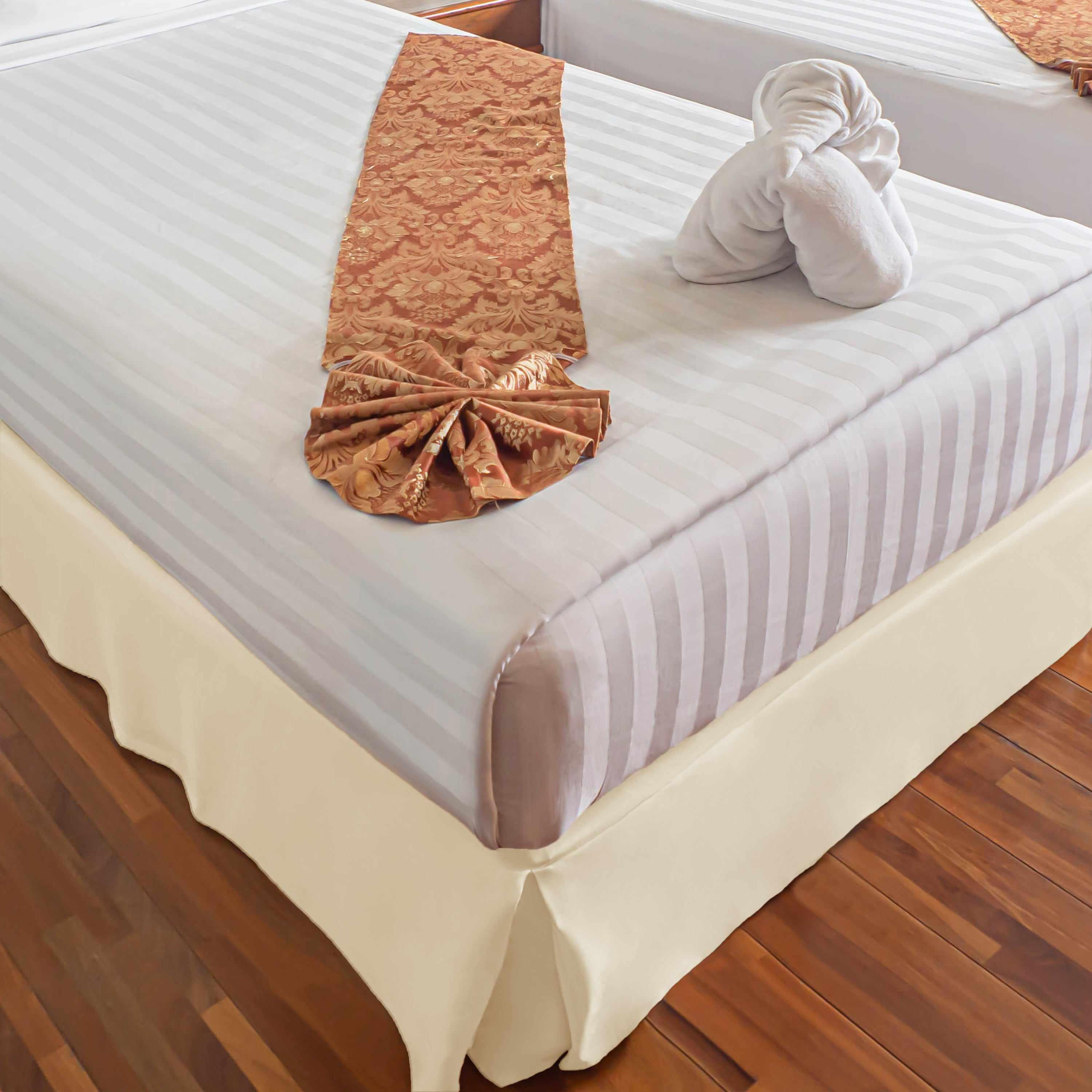 Microfiber Wrinkle-Free Solid 15-Inch Drop Bed Skirt - Bed Skirt by Superior Brand