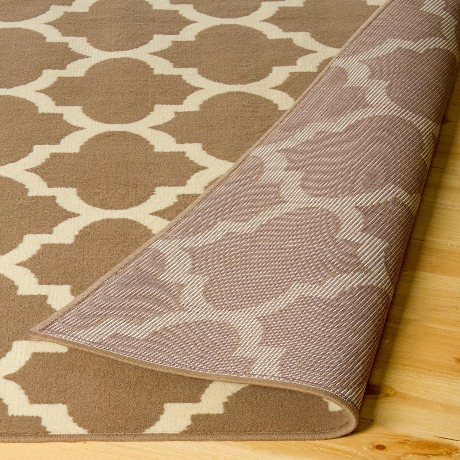 Modern Quatrefoil Geometric Lattice Indoor Area Rug - by Superior