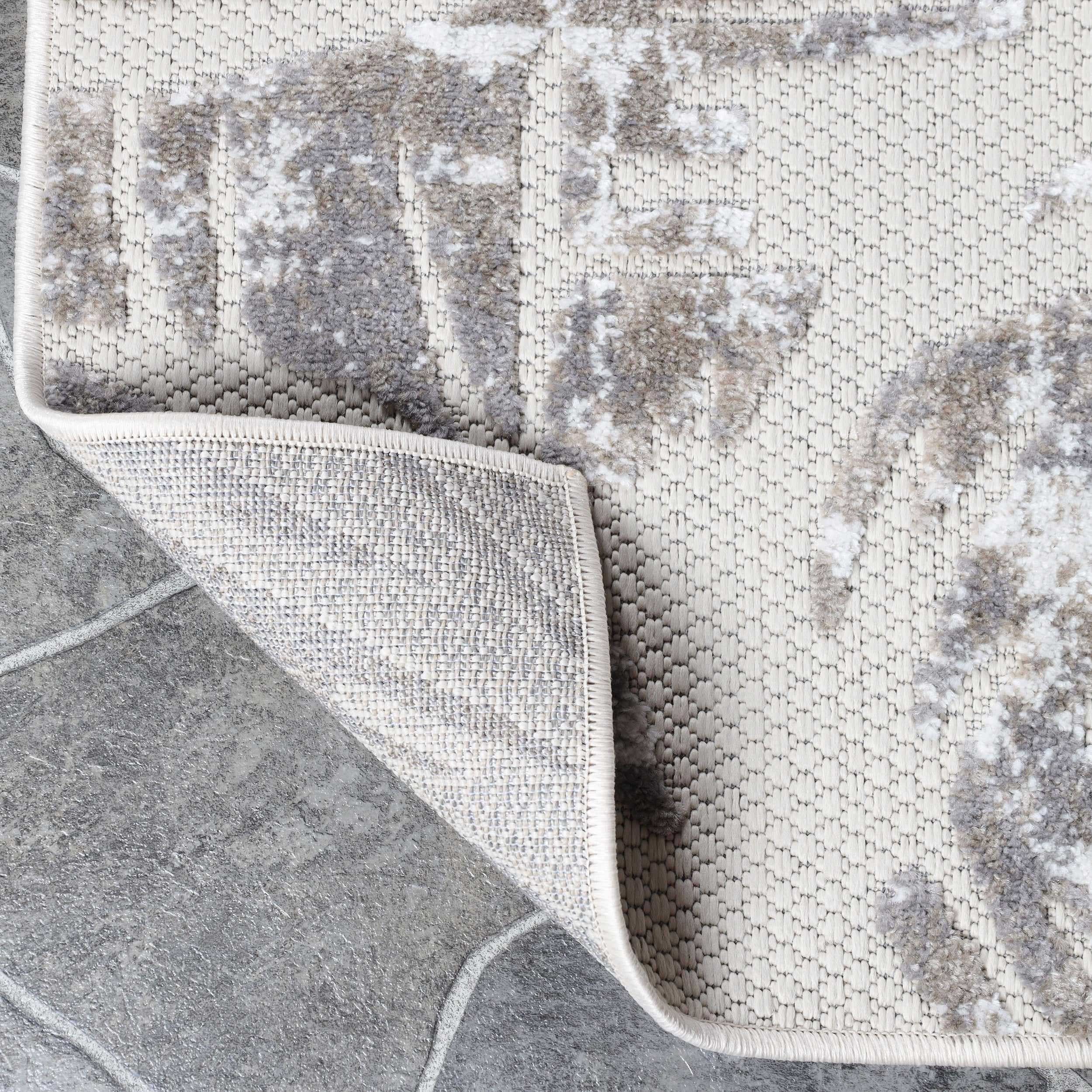 Siesta Botanical Leaves Geometric Area Rug Indoor Outdoor Rug - Rugs by Superior