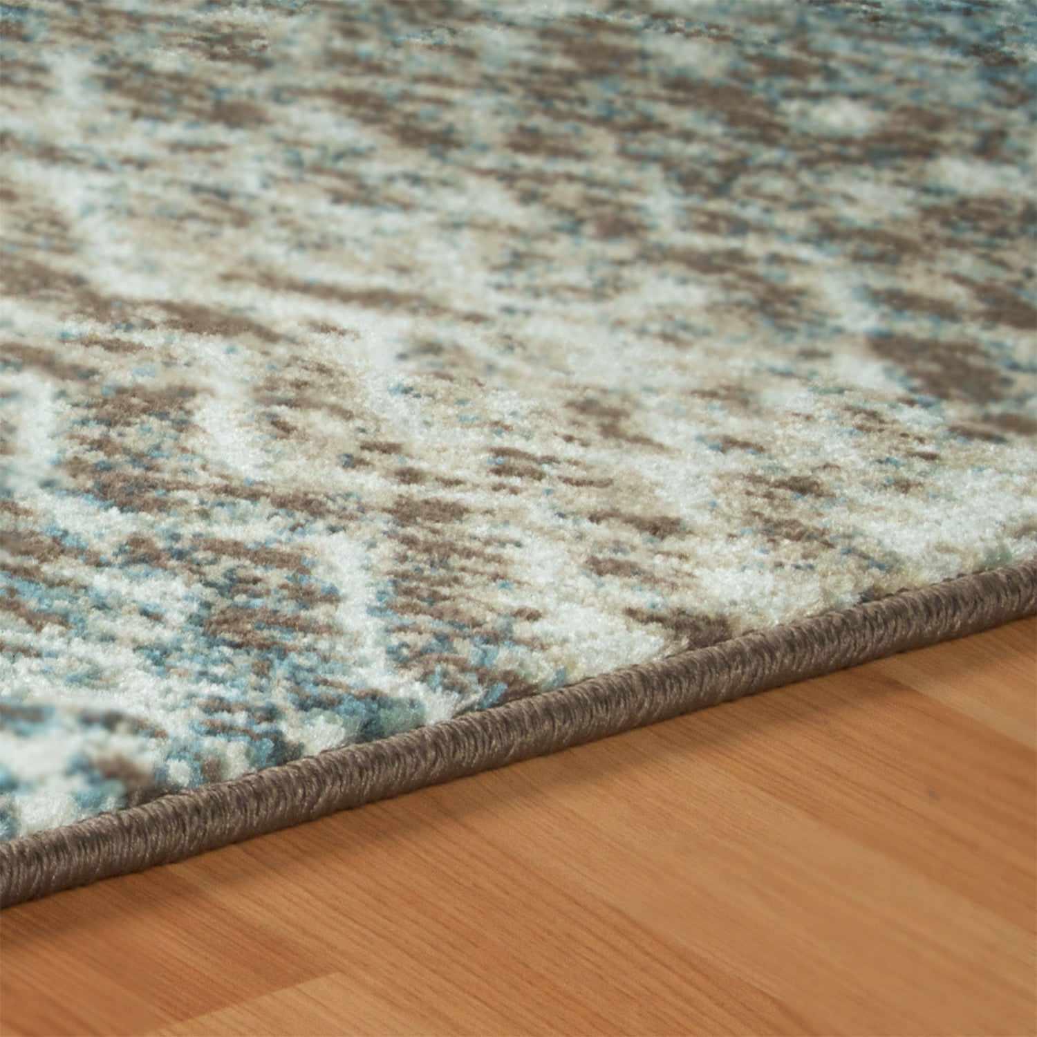 Sunderland Modern Abstract Geometric Indoor Area Rug - by Superior